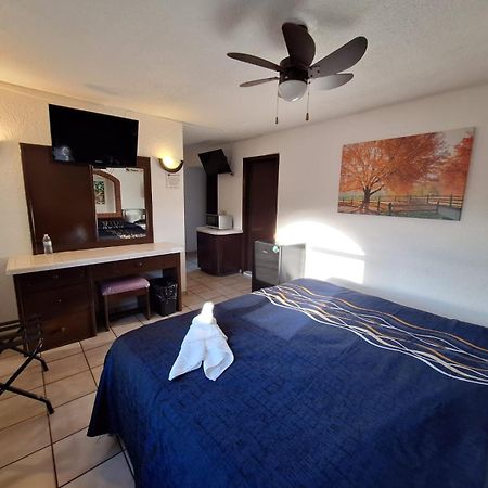 Motel Jabaloyas 提华纳 外观 照片